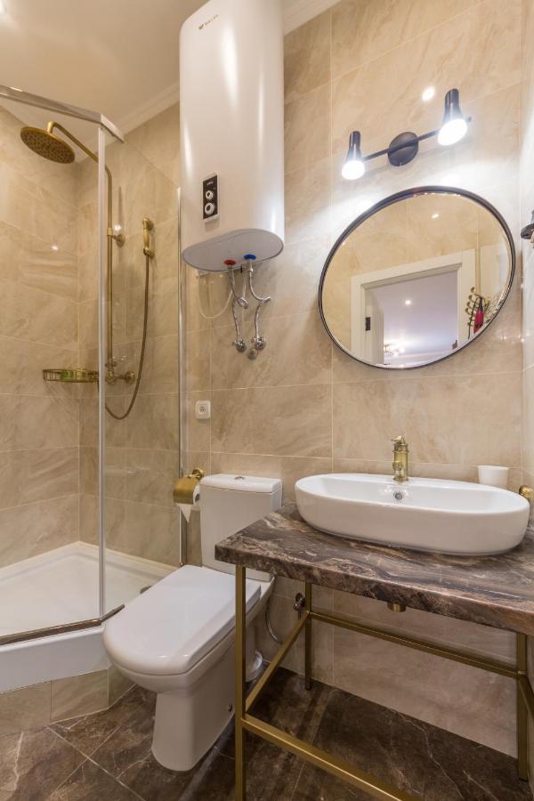 Design Apartment On Mykhailivskyi Ln. 4 Kiev Eksteriør bilde