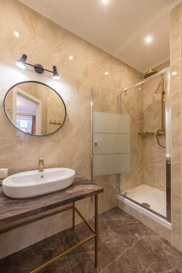 Design Apartment On Mykhailivskyi Ln. 4 Kiev Eksteriør bilde