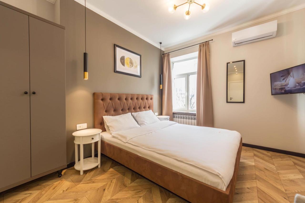 Design Apartment On Mykhailivskyi Ln. 4 Kiev Eksteriør bilde